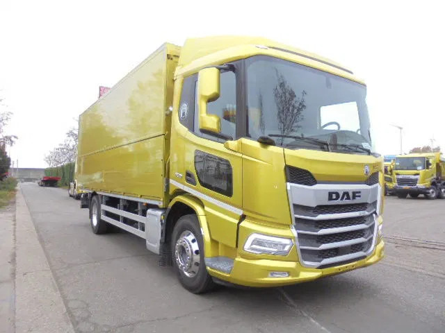 DAF XD 370 FA DEMO MET FABRIEKS GARANTIE - Truk box: gambar 4 DAF XD 370 FA DEMO MET FABRIEKS GARANTIE - Truk box: gambar 4