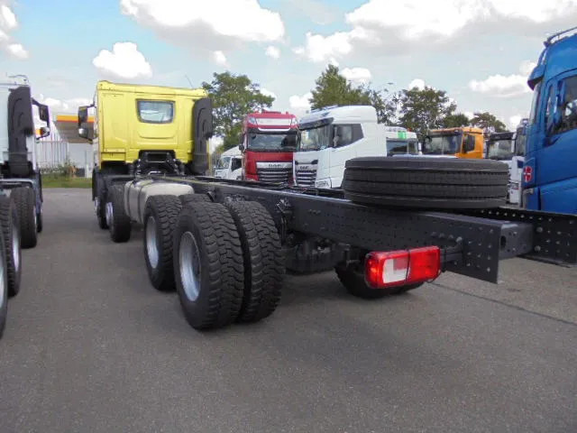 DAF XD 450 F 8X4 NIEUW MET FABRIEKS GARANTIE - Truk sasis: gambar 4 DAF XD 450 F 8X4 NIEUW MET FABRIEKS GARANTIE - Truk sasis: gambar 4
