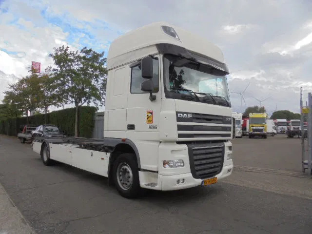 DAF XF 105 410 NL truck - Pengangkut kontainer/ Container truck: gambar 3 DAF XF 105 410 NL truck - Pengangkut kontainer/ Container truck: gambar 3