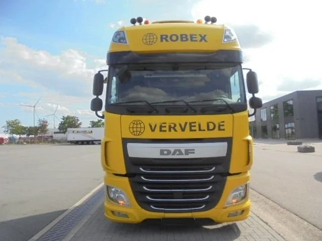 DAF XF 510 FAR 6X2 - Truk flatbed: gambar 2 DAF XF 510 FAR 6X2 - Truk flatbed: gambar 2
