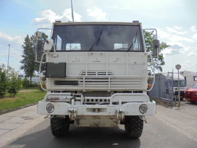 DAF YTZ 2300 6X6 FULL STEEL - Truk flatbed: gambar 2 DAF YTZ 2300 6X6 FULL STEEL - Truk flatbed: gambar 2