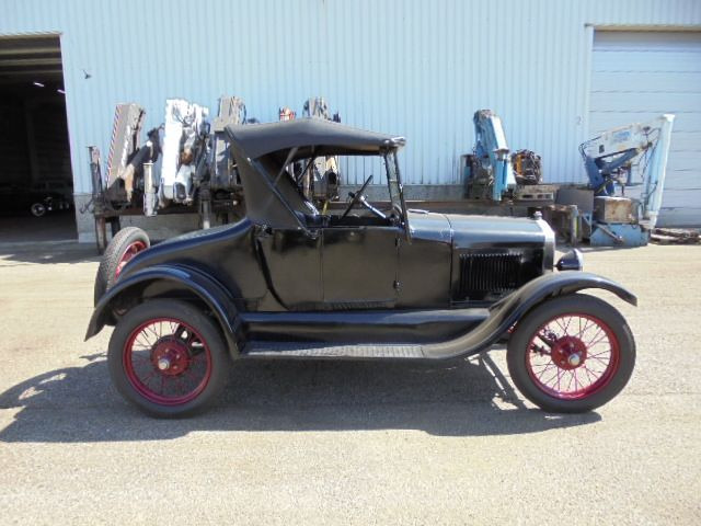Ford Model T RUNABOUT - Mobil sedan: gambar 5 Ford Model T RUNABOUT - Mobil sedan: gambar 5