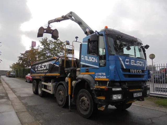 Iveco AD340T36 8X4 - Truk jungkit, Truk derek: gambar 3 Iveco AD340T36 8X4 - Truk jungkit, Truk derek: gambar 3