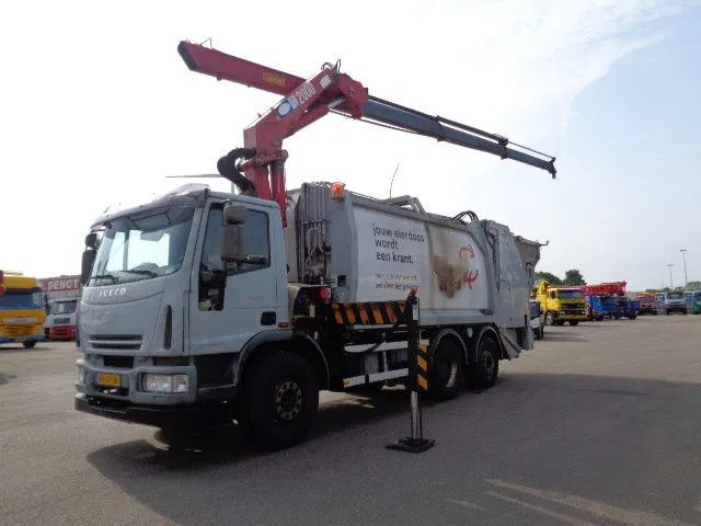 Iveco C3127N - Truk sampah: gambar 4 Iveco C3127N - Truk sampah: gambar 4
