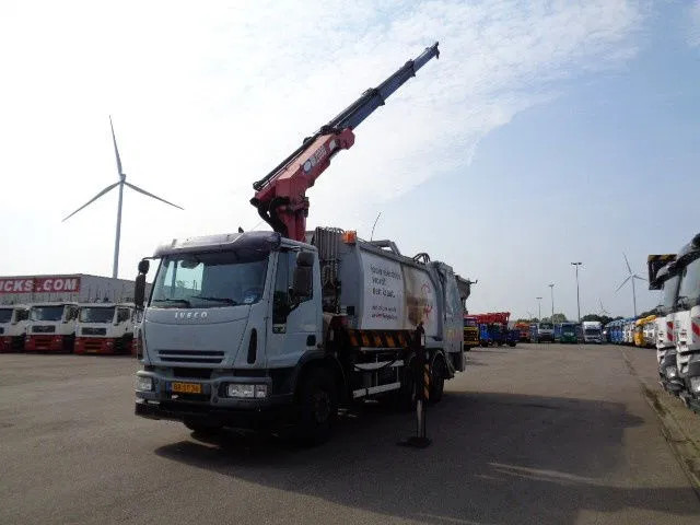 Iveco C3127N - Truk sampah: gambar 1 Iveco C3127N - Truk sampah: gambar 1