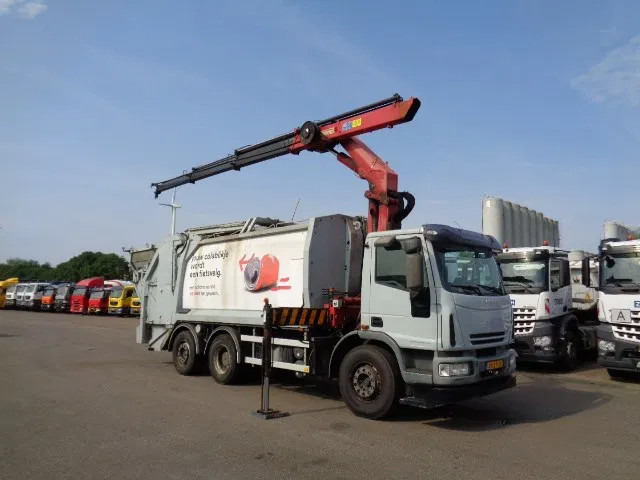 Iveco C3127N - Truk sampah: gambar 3 Iveco C3127N - Truk sampah: gambar 3