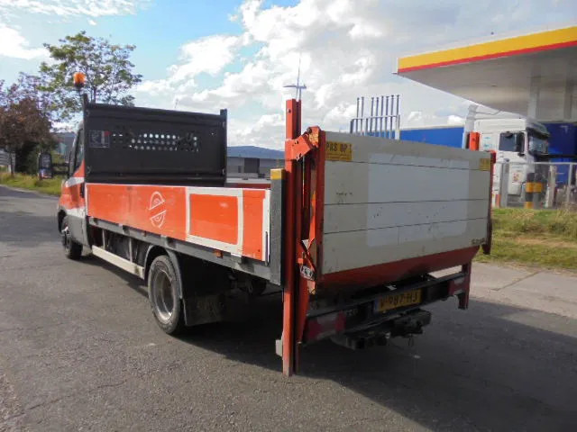 Iveco Daily 35S14 3500KG - Van box: gambar 5 Iveco Daily 35S14 3500KG - Van box: gambar 5