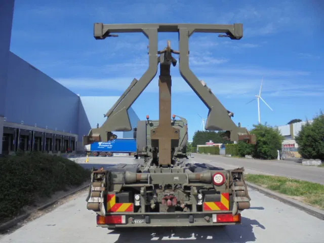 Iveco Eurotrakker 410 E37H - Hook lift: gambar 5 Iveco Eurotrakker 410 E37H - Hook lift: gambar 5