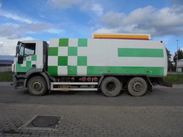 Truk tangki Iveco Stralis 270: gambar 8