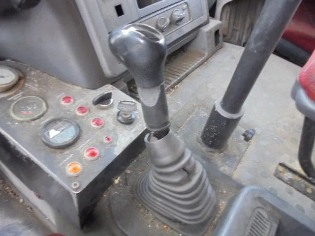 Truk tangki Iveco Stralis 270: gambar 12