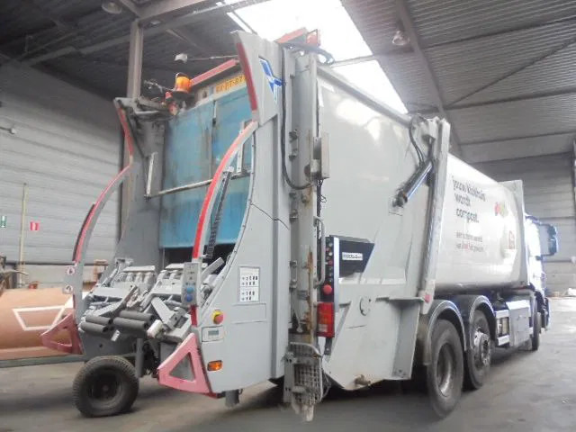 Iveco Stralis 270 LNG ENGINE NOT OK - Truk sampah: gambar 2 Iveco Stralis 270 LNG ENGINE NOT OK - Truk sampah: gambar 2