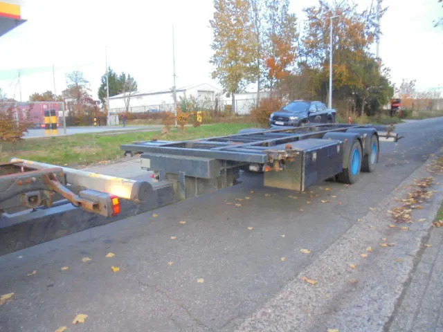 Kögel YWE 18 - Trailer pengangkut mobil: gambar 1 Kögel YWE 18 - Trailer pengangkut mobil: gambar 1