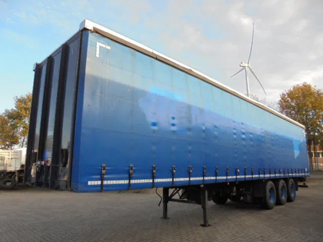 LAG 0-3-39 - Semi-trailer flatbed: gambar 1 LAG 0-3-39 - Semi-trailer flatbed: gambar 1