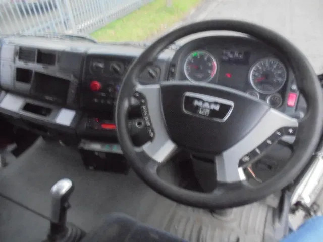 Leasing MAN TGA 26.400 6X4 Manual MAN TGA 26.400 6X4 Manual: gambar 13