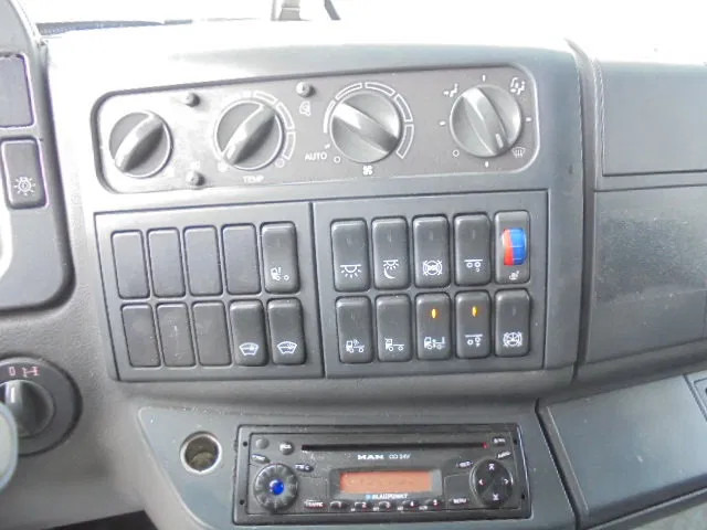 Pengangkut kontainer/ Container truck MAN TGA 26.440 RETARDER NL TRUCK: gambar 20