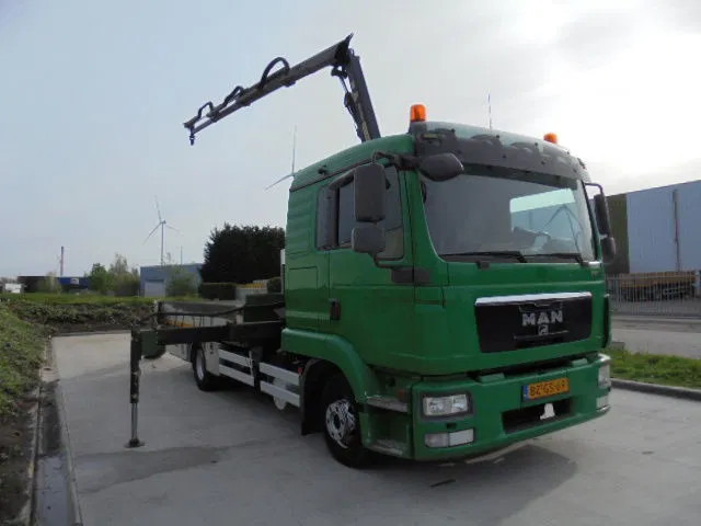 MAN TGL 12.220 NL TRUCK - Truk derek: gambar 4 MAN TGL 12.220 NL TRUCK - Truk derek: gambar 4