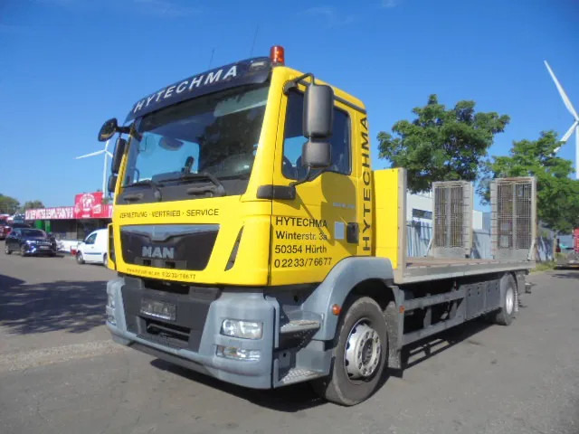 MAN TGM 18.340 - Truk pengangkut mobil: gambar 1 MAN TGM 18.340 - Truk pengangkut mobil: gambar 1