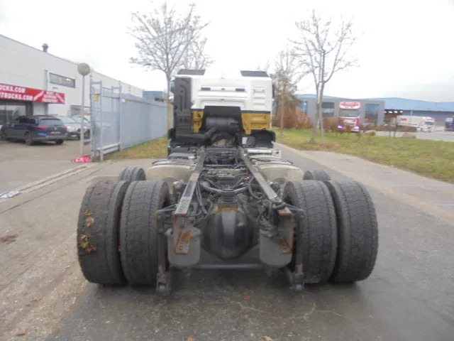 Truk pengangkut mobil MAN TGS 23.400 LL.U 6X2: gambar 6 Truk pengangkut mobil MAN TGS 23.400 LL.U 6X2: gambar 6