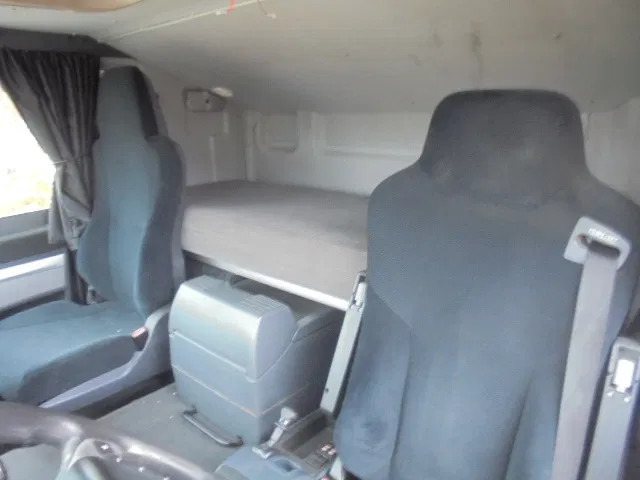 Truk pengangkut mobil MAN TGS 23.400 LL.U 6X2: gambar 13 Truk pengangkut mobil MAN TGS 23.400 LL.U 6X2: gambar 13