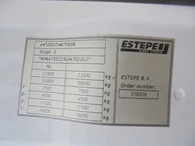 Truk pengangkut mobil MAN TGS 23.400 LL.U 6X2: gambar 17 Truk pengangkut mobil MAN TGS 23.400 LL.U 6X2: gambar 17