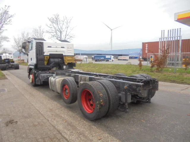 Truk pengangkut mobil MAN TGS 23.400 LL.U 6X2: gambar 7 Truk pengangkut mobil MAN TGS 23.400 LL.U 6X2: gambar 7