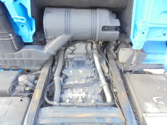 Truk pengangkut mobil MAN TGS 23.440 6X2 RETARDER: gambar 16