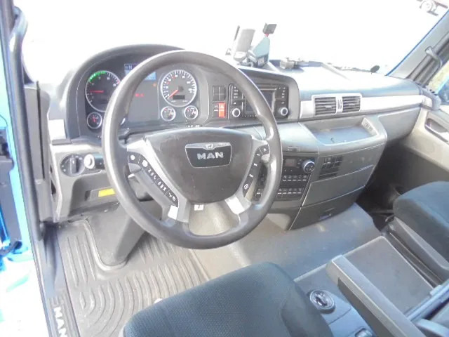 Truk pengangkut mobil MAN TGS 23.440 6X2 RETARDER: gambar 8
