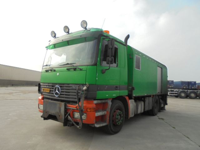 Mercedes-Benz 1831 Bitumensprayer - Aspal sprayer: gambar 1 Mercedes-Benz 1831 Bitumensprayer - Aspal sprayer: gambar 1