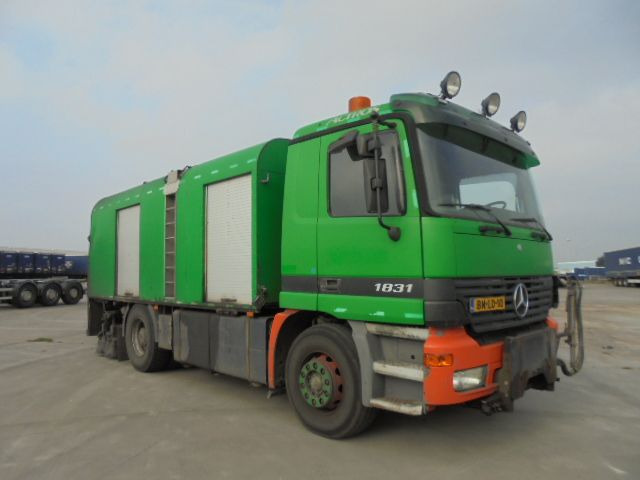 Mercedes-Benz 1831 Bitumensprayer - Aspal sprayer: gambar 3 Mercedes-Benz 1831 Bitumensprayer - Aspal sprayer: gambar 3