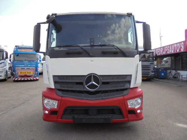 Mercedes-Benz ACTROS 2340 6X2 - Truk pengangkut mobil: gambar 2 Mercedes-Benz ACTROS 2340 6X2 - Truk pengangkut mobil: gambar 2