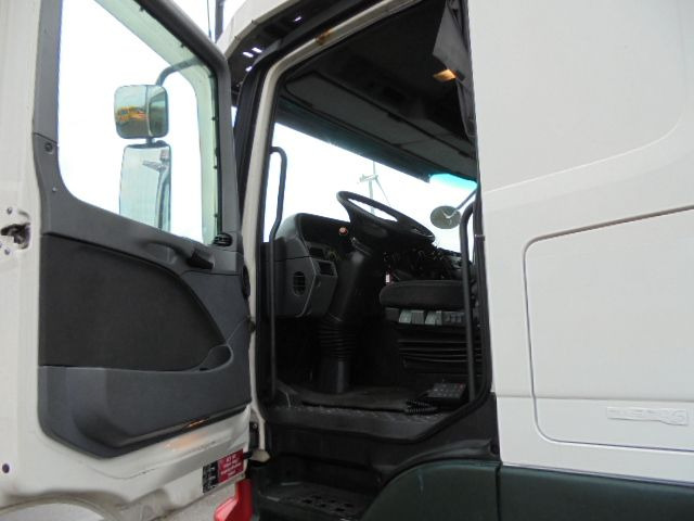 Mercedes-Benz Actros 2541 6X2 MIDLIFT - Truk pengangkut mobil: gambar 5 Mercedes-Benz Actros 2541 6X2 MIDLIFT - Truk pengangkut mobil: gambar 5