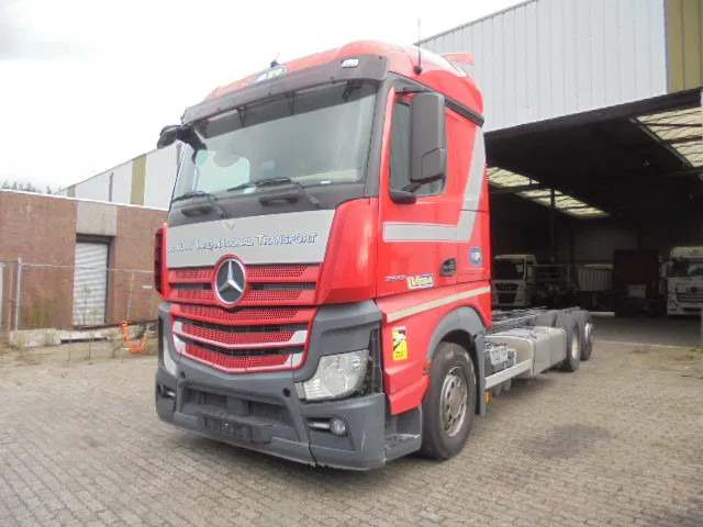 Mercedes-Benz Actros 2542 6X2 ENGINE NOT OK - Truk sasis: gambar 1 Mercedes-Benz Actros 2542 6X2 ENGINE NOT OK - Truk sasis: gambar 1