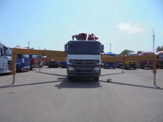 Mercedes-Benz Actros 4144 8X4 SANY 56M BETONPOMP - Truk pompa beton: gambar 3 Mercedes-Benz Actros 4144 8X4 SANY 56M BETONPOMP - Truk pompa beton: gambar 3