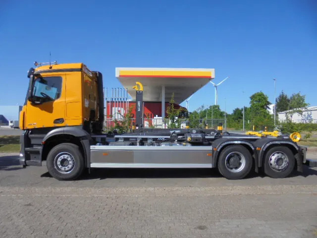 Mercedes-Benz Arocs 2848 NEW DEC 2024 - Hook lift: gambar 4 Mercedes-Benz Arocs 2848 NEW DEC 2024 - Hook lift: gambar 4