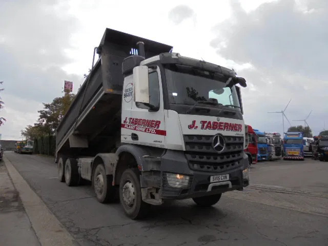Mercedes-Benz Arocs 3240 K 8X4 - Truk jungkit: gambar 3 Mercedes-Benz Arocs 3240 K 8X4 - Truk jungkit: gambar 3
