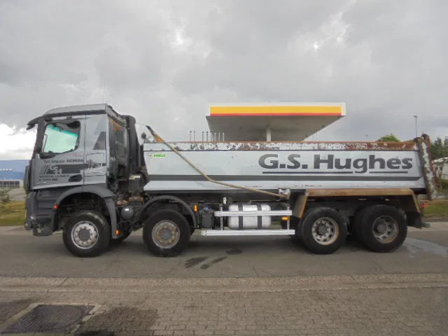 Mercedes-Benz Arocs 3340 8X4 - Truk jungkit: gambar 5 Mercedes-Benz Arocs 3340 8X4 - Truk jungkit: gambar 5