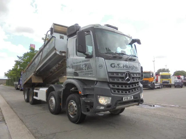 Mercedes-Benz Arocs 3340 8X4 - Truk jungkit: gambar 2 Mercedes-Benz Arocs 3340 8X4 - Truk jungkit: gambar 2