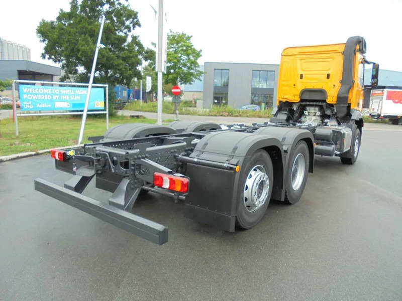 Mercedes-Benz Arocs AROCS 2848 6X2 MET FABRIEKS GARANTIE - Truk sasis: gambar 3 Mercedes-Benz Arocs AROCS 2848 6X2 MET FABRIEKS GARANTIE - Truk sasis: gambar 3