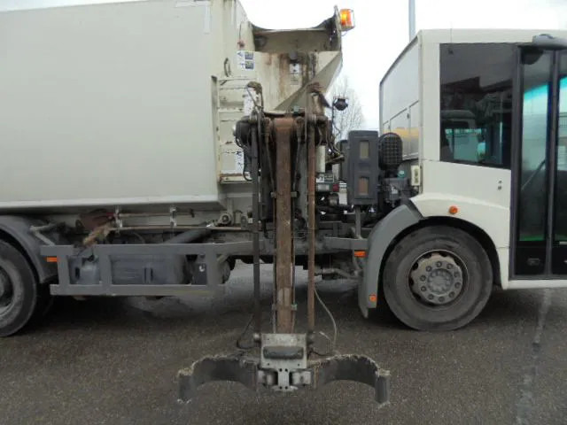 Mercedes-Benz Econic 2629 LLTNLA 6X2/4 - Truk sampah: gambar 3 Mercedes-Benz Econic 2629 LLTNLA 6X2/4 - Truk sampah: gambar 3