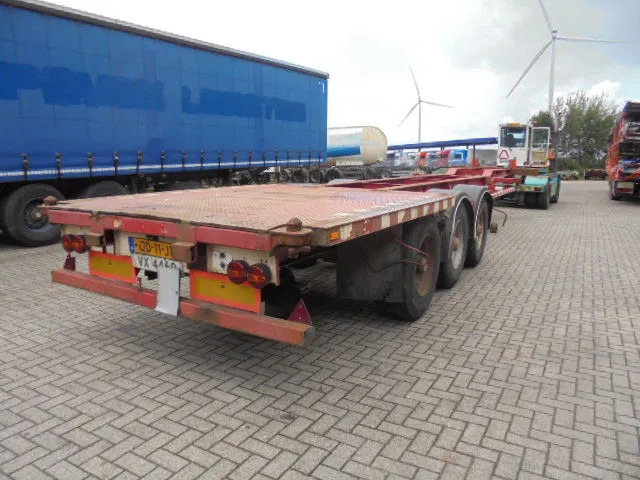 Netam-Fruehauf OCCR 36 324 NL KENTEKEN STEEL SPRINGS - Semi-trailer pengangkut mobil: gambar 5 Netam-Fruehauf OCCR 36 324 NL KENTEKEN STEEL SPRINGS - Semi-trailer pengangkut mobil: gambar 5