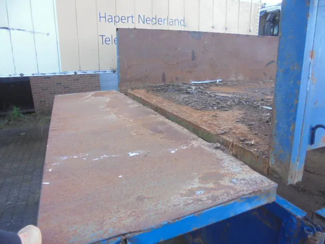 Wadah kontainer Onbekend 5M3 CONTAINERS: gambar 11 Wadah kontainer Onbekend 5M3 CONTAINERS: gambar 11