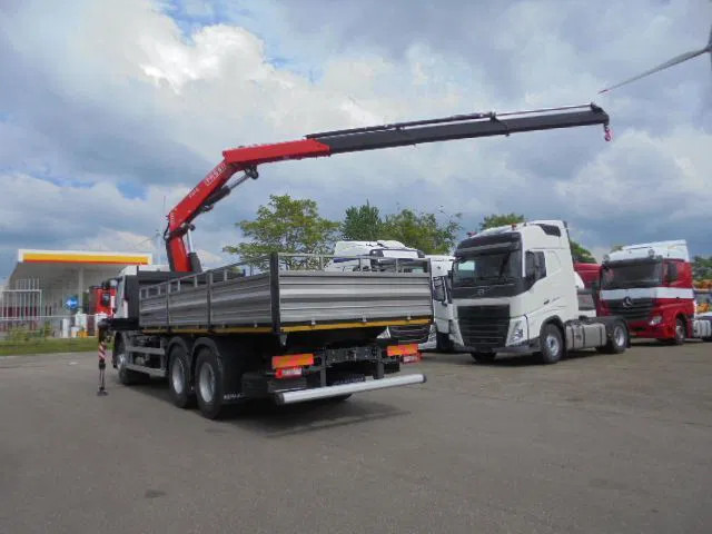 Renault 320 6X4 + FASSI F245 DEMO UNUSED NL TRUCK - Truk flatbed, Truk derek: gambar 5 Renault 320 6X4 + FASSI F245 DEMO UNUSED NL TRUCK - Truk flatbed, Truk derek: gambar 5