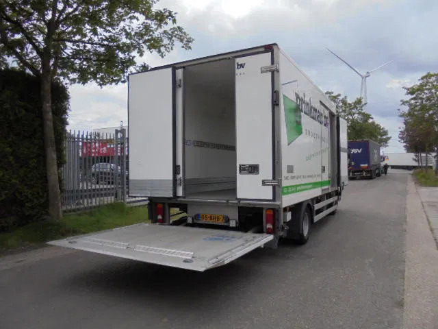 Renault D 6.5 150 NL TRUCK - Truk berpendingin: gambar 4 Renault D 6.5 150 NL TRUCK - Truk berpendingin: gambar 4