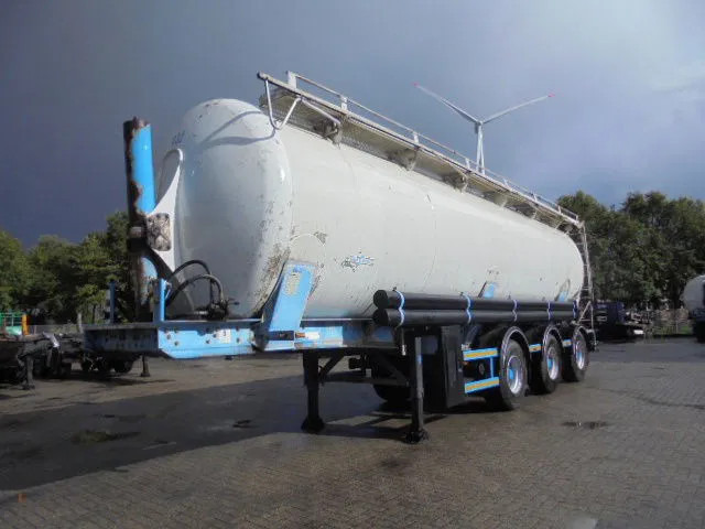 SPITZER BP SK 50 - Semi-trailer tangki: gambar 1 SPITZER BP SK 50 - Semi-trailer tangki: gambar 1