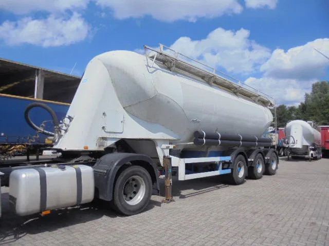 SPITZER BPSF50 - Semi-trailer tangki: gambar 1 SPITZER BPSF50 - Semi-trailer tangki: gambar 1