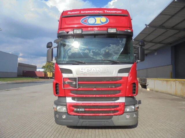 Scania R440 6X2 VOLUME COMBI + RETARDER - Truk box: gambar 2 Scania R440 6X2 VOLUME COMBI + RETARDER - Truk box: gambar 2