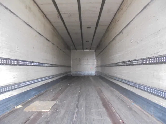 Smit ST0 1230 - Semi-trailer kotak tertutup: gambar 5 Smit ST0 1230 - Semi-trailer kotak tertutup: gambar 5