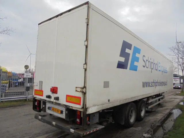 Smit ST0 1230 - Semi-trailer kotak tertutup: gambar 4 Smit ST0 1230 - Semi-trailer kotak tertutup: gambar 4