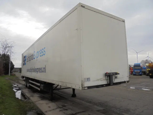 Smit ST0 1230 - Semi-trailer kotak tertutup: gambar 3 Smit ST0 1230 - Semi-trailer kotak tertutup: gambar 3