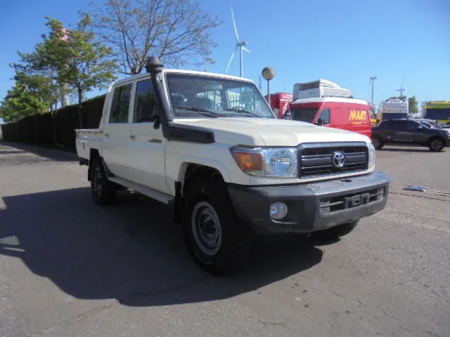 Toyota Land Cruiser HJ79L 4X4 CREWCAB PICKUP EXPORT OUTSIDE EU ONLY - Truk pikap: gambar 3 Toyota Land Cruiser HJ79L 4X4 CREWCAB PICKUP EXPORT OUTSIDE EU ONLY - Truk pikap: gambar 3